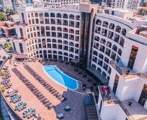 Colosseum Marina Hotel & Casino