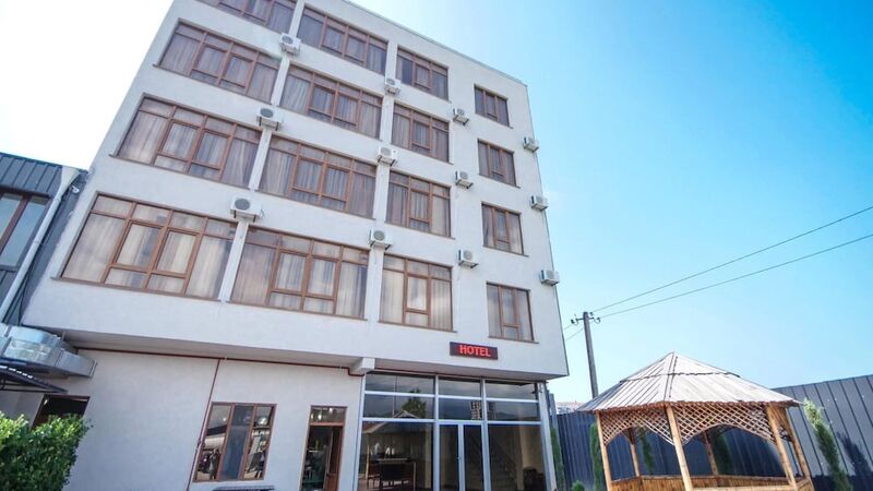 Hotel 725