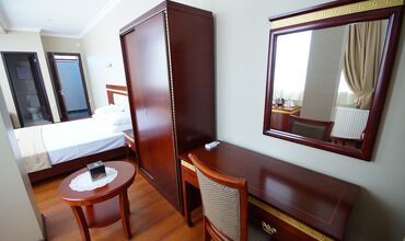 Hotel 725