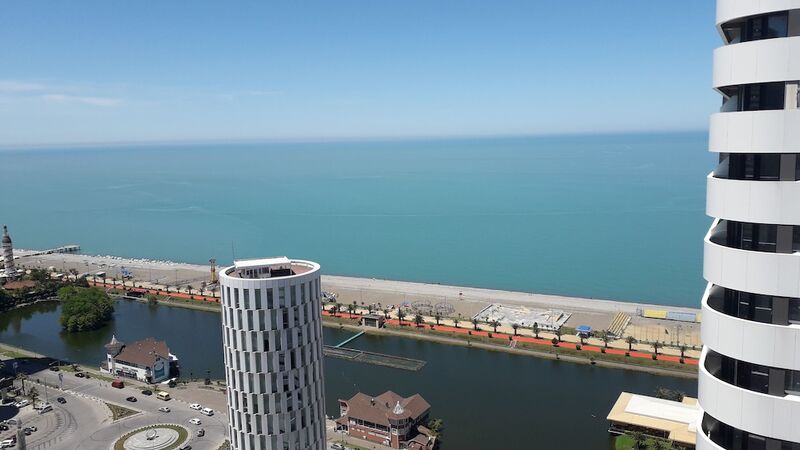 Mega Palace Apartments